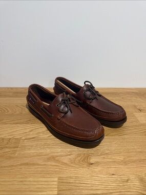 Brand new size 9 Sebago Men's Chestnut Brown Leather Boat Shoes